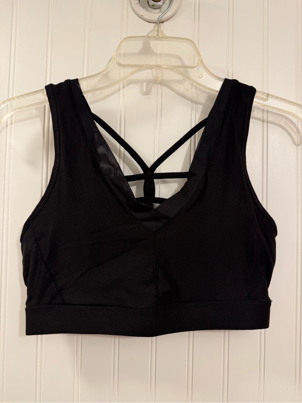 black sports bra